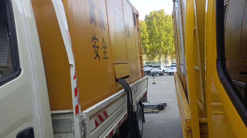 召陵如何判断柴油发电机组和UPS电源的切换时间是否符合要求？