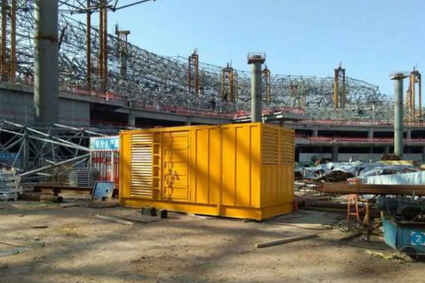 召陵发电机出租如何判断空气滤清器是否需要更换？